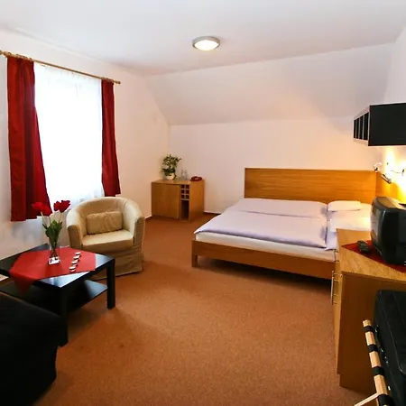 Ovcarna Pod Pradedem מלון קרלובה סטודנקה